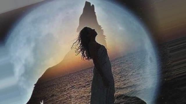 ГРУСТИТ ДУША, УСТАВ ОТ ОДИНОЧЕСТВА - читаю проникновенные стихи Галины Воленберг