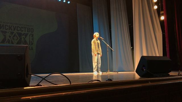 2024-10-05 16-37-46 Искусство XXI Века Три Веточки Мимозы читает Берестенников Святослав