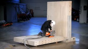 Электрический резчик HUSQVARNA K-3000 EL 14 VAC  в работе