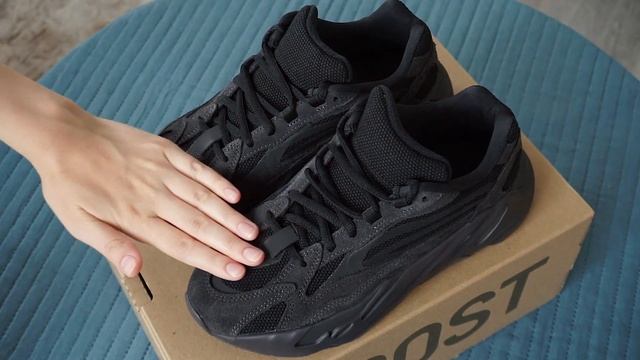 (ASMR) YEEZY BOOST 700 V2 VANTA
