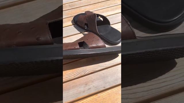 Шлепки из страуса #страус #шлепки #летняяобувь смотреть онлайн