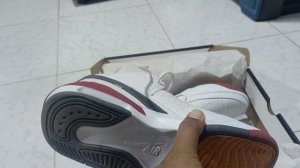 JORDAN MAX AURA 5