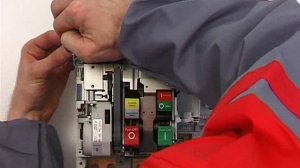 Контакт сигнализации о взводе пружины AUX-SC T7M-X1