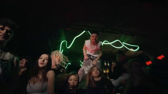 Даня Милохин Обращение к 2020 году! смотреть онлайн