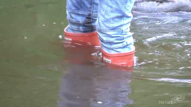 Wet Jeans, Wet Rubberboots!