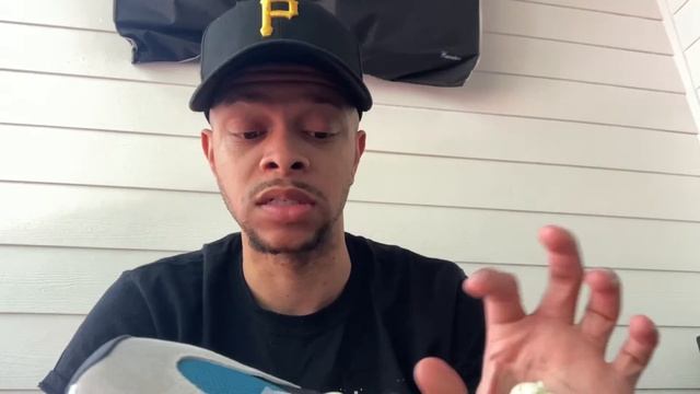 Adidas Yeezy 700 V1 “Wave Runner” And “Sun” Review
