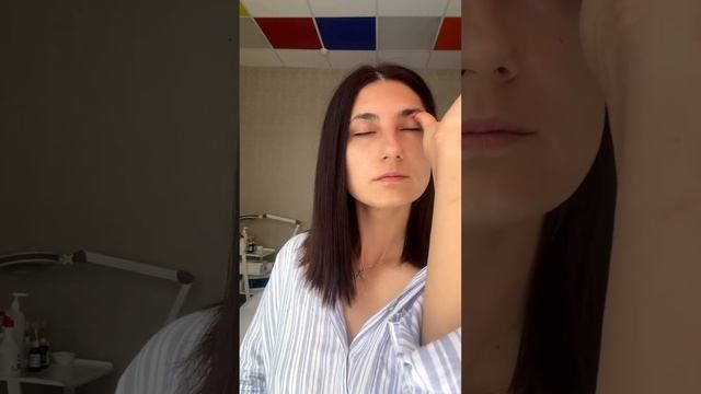 -Убираем нависшее веко и делаем взгляд открытым!