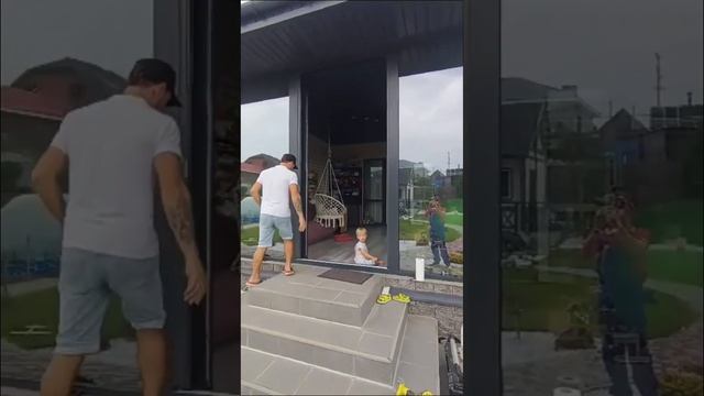 Сетка от комаров на дверной проем. Складывается в сторону и не занимает много места