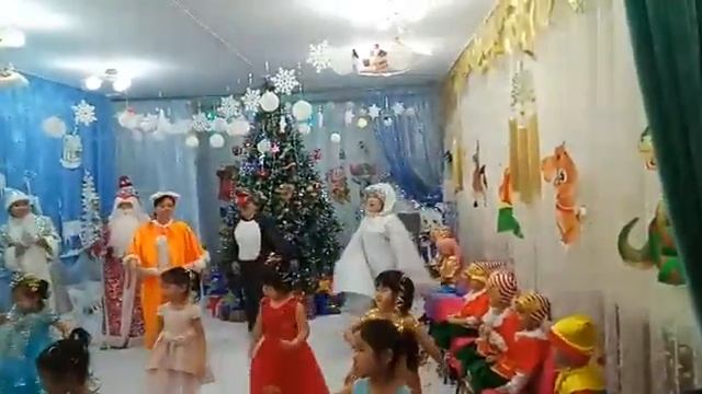 Танец қуыршақ барби садик салтант группа жулдыз жезказган смотреть онлайн