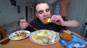 МУКБАНГ АСМР НАРЕЗКИ ЛУЧШЕЕ - РЫБА МИНТАЙ / ПШЕНКА / САЛАТ ИКРА / ASMR Mukbang 22. 03. 2023