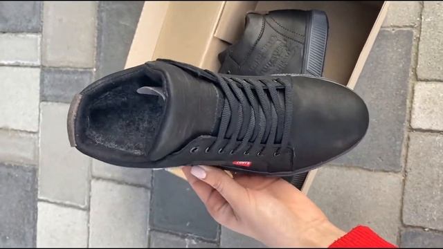 Зимові чоловічі черевики/Зимние мужские ботинки смотреть онлайн