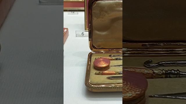 Есть ценители жегских драгоценностей😉? Вот такая красота в музее Фаберже#драгоценности #стиль