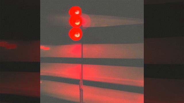 Red Light (feat. NOCTRNL & mario.) смотреть онлайн