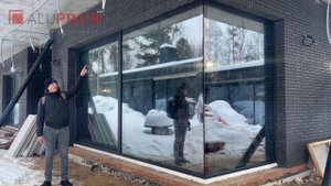 Портал со структурным углом
