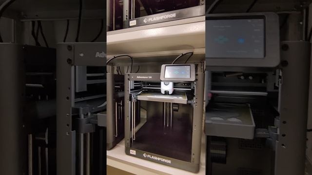 Утро в студии 3Д печати начинается не с кофе ☕#3dprinting #flashforge