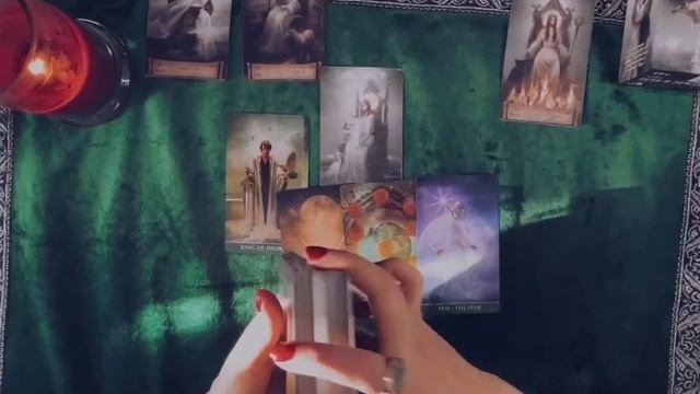 Какой мужчина о Вас думает и что? #таро #ониона #любовь #таролюбовь