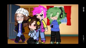 Мамина помада, сапоги старшей сестры