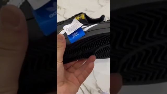 Кроссовки Adidas superstar black #кроссовки #sneakerhead #sneaker #adidas #custom смотреть онлайн