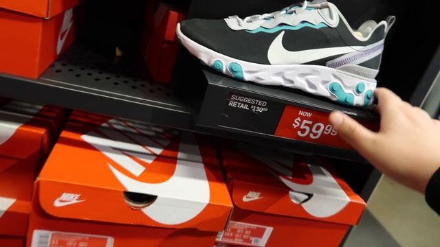 SNEAKER SHOPPING AT THE NIKE OUTLET VLOG! (30% FRIENDS & FAMILY) смотреть онлайн