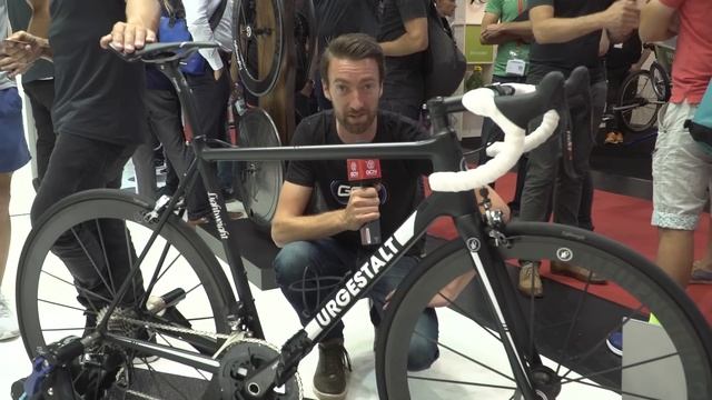 New Aero & Lightweight Tech For 2018 | GCN At Eurobike смотреть онлайн