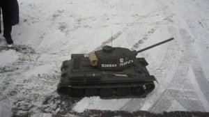 Танк по лужам