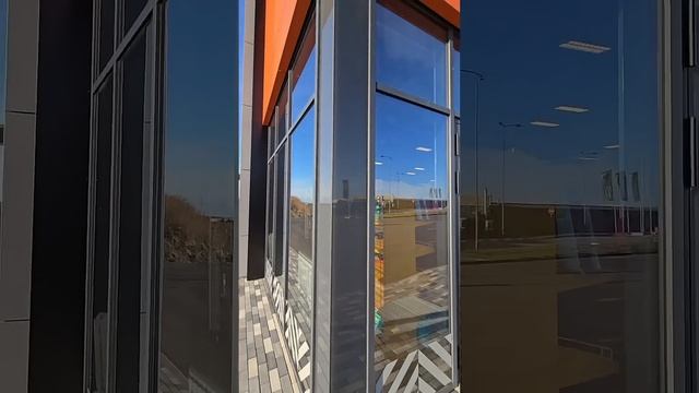 Эстетичный угловой тамбур
