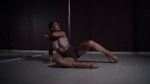 Exotic pole dance Irina Belvarova