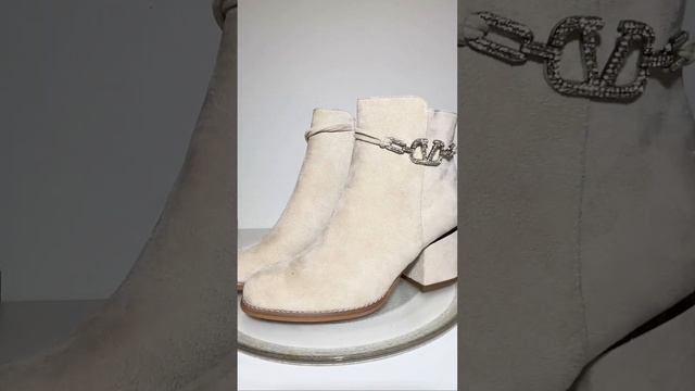 Замшевые бежевые ботильоны круглый нос 36 37 38 39 40 смотреть онлайн