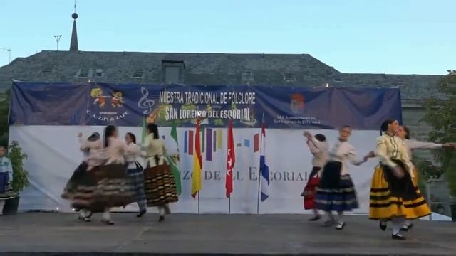 GRUPO DE AMIGOS ZIPI Y ZAPE. смотреть онлайн