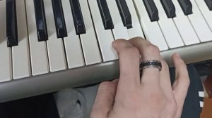 свист из кота в сапогах + мемес