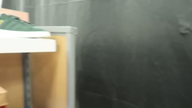 BUYING THE MOST EXPENSIVE SHOES AT MARSHALLS! смотреть онлайн