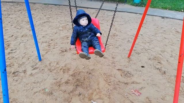 Резиновые сапоги. Устали ножки. Буду сидеть. 20.09.2019 смотреть онлайн