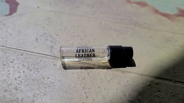 Reseña de African Leather de Memo Paris смотреть онлайн