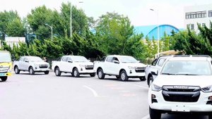 Пикапы Isuzu D-Max 2.5 литра из Китая