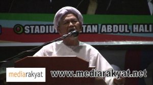 TG Nik Aziz: Puluhan Ribu Banjiri Ceramah "Rapat Rakyat" Di Alor Setar