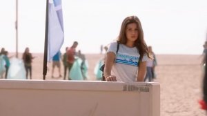 Danielle Campbell - Famous in love season 2 - episode 2 clips
