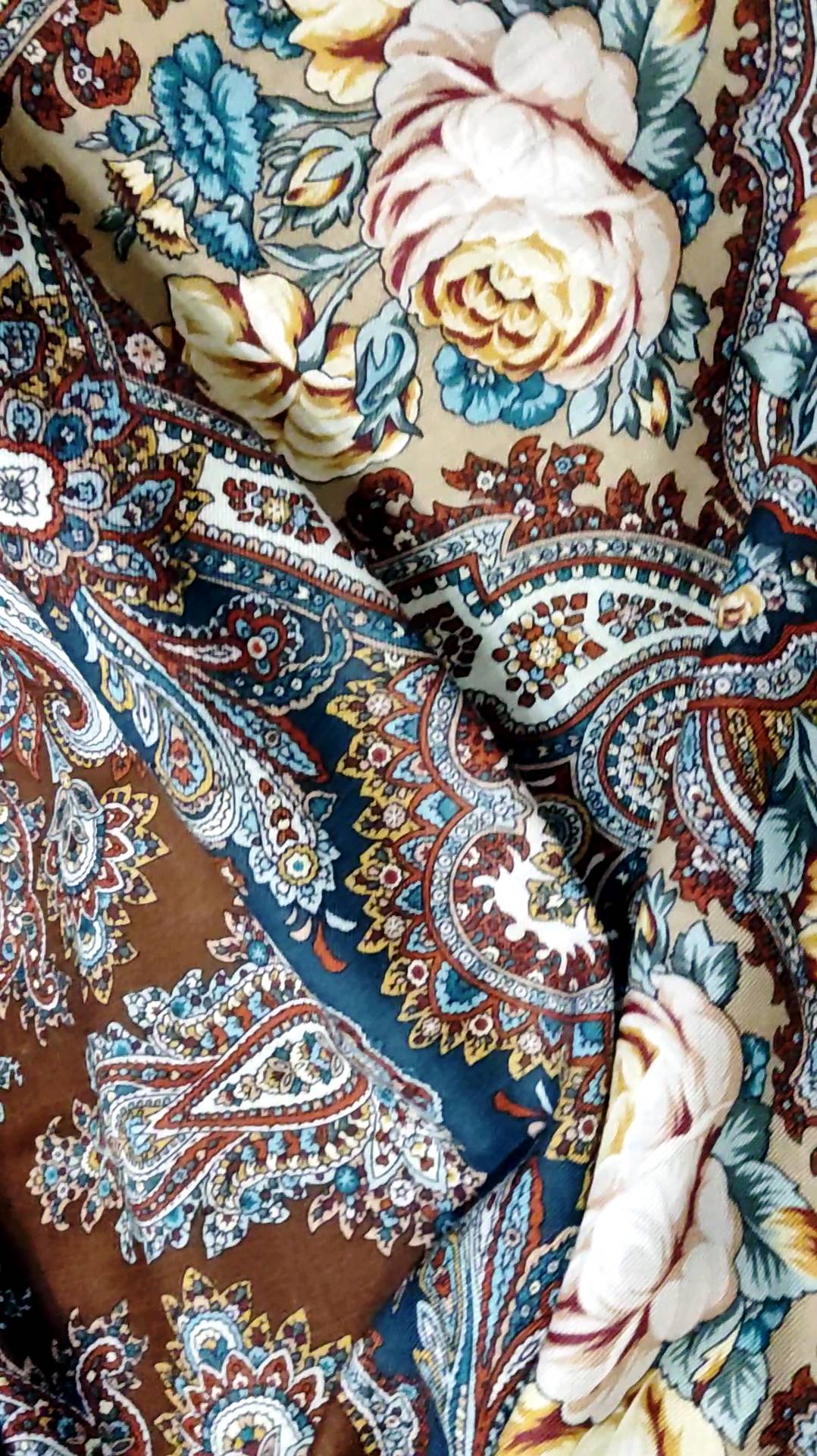 Павловопосадский платок «Испанское вино» 1171-17 смотреть онлайн