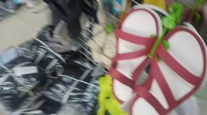 Ассортимент кроссовок в магазине Тики-Спорт