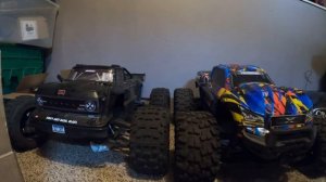 Traxxas X-Maxx 8s Vs Arrma Outcast 8s Exb