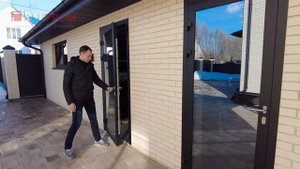 Алюминиевая дверь в гараж
