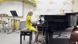 Иванова Полина (8 лет) / Г. Манчини "Розовая Пантера"