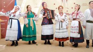 ОЙ, ПОБРЕДУ, ПОБРЕДУ...      Фольклорний ансамбль "КРАЛИЦЯ"