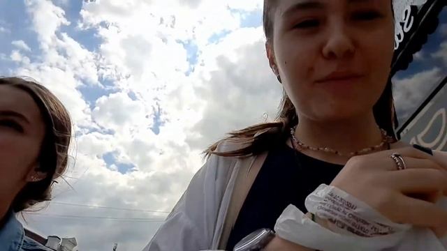 ЛЕТНИЙ ВЛОГ: дни перед ЕГЭ, выпускной, восстановление после ЕГЭ/Dr.Trench смотреть онлайн