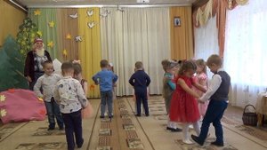 Танец "Мой веселый каблучок", средняя группа №10