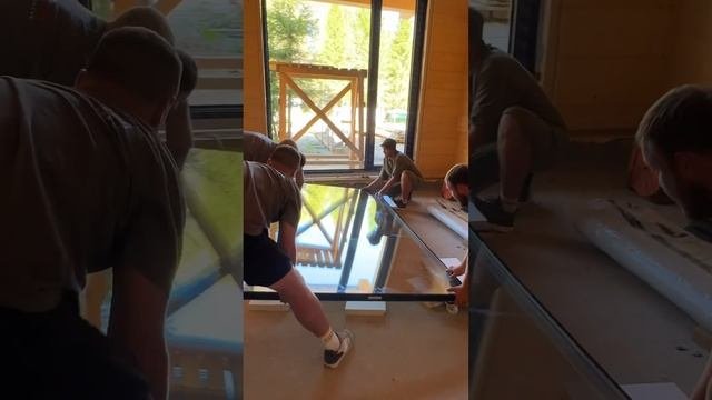 Монтаж крупногабаритных стекол