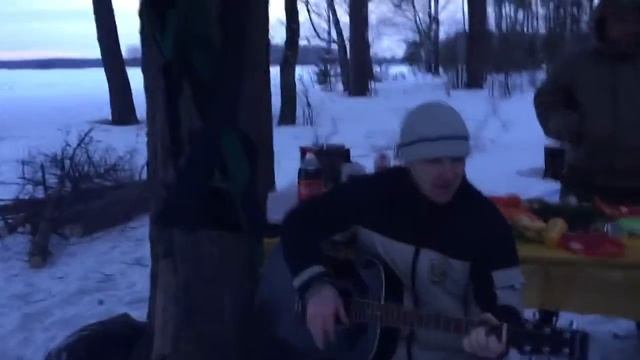 Сашка, гитара, парни, костер) смотреть онлайн