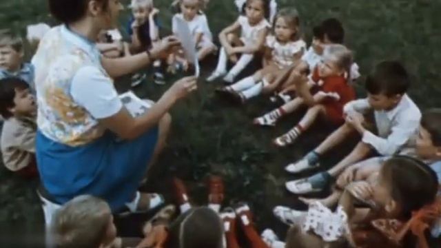 Счастливое детство (1976)