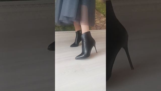 Классические ботинки👍🔥 украсят любые ножки❤Нат.кожа💃оч удобная колодка,красивый дизайн🔥🫶 смотреть онлайн