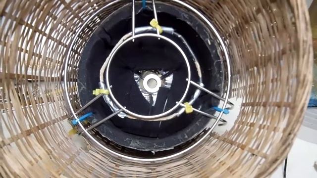 A Portable Vocal Isolation Booth (by Paul Reichle lll) смотреть онлайн