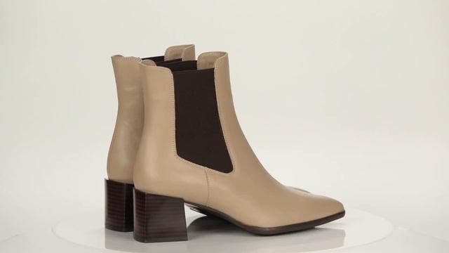 Бежевые ботильоны из кожи на подкладке из текстиля на квадратном каблуке 1649-106-9392-21З смотреть онлайн